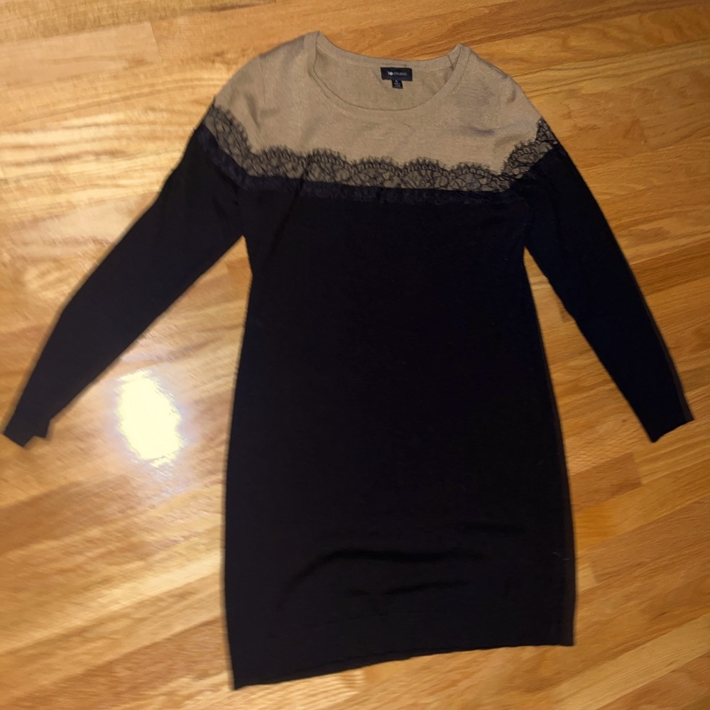XL Long sleeve Sweater Dress black and tan with lace detail, AB Studios